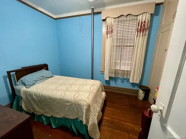 33-21 82nd Street image 7 of 11