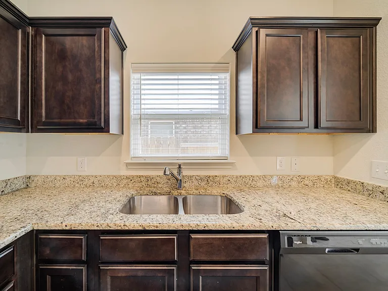 4517 Shy Creek Ln — Photo 9