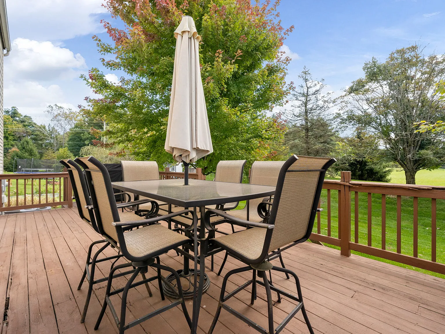 4 bed, 2.5 bath, 2560 sqft, $2,800 — Photo 4