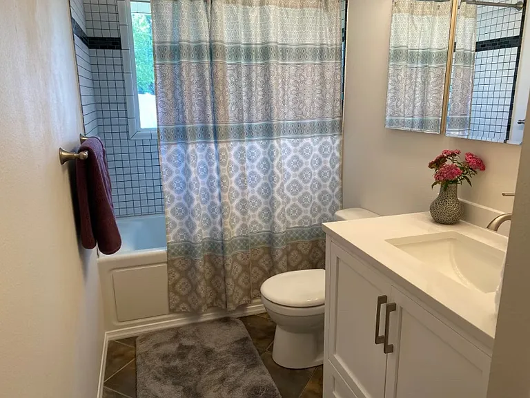 426 E Ichabod Ln — Photo 11