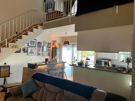 4th image of 11014 Acama St #303