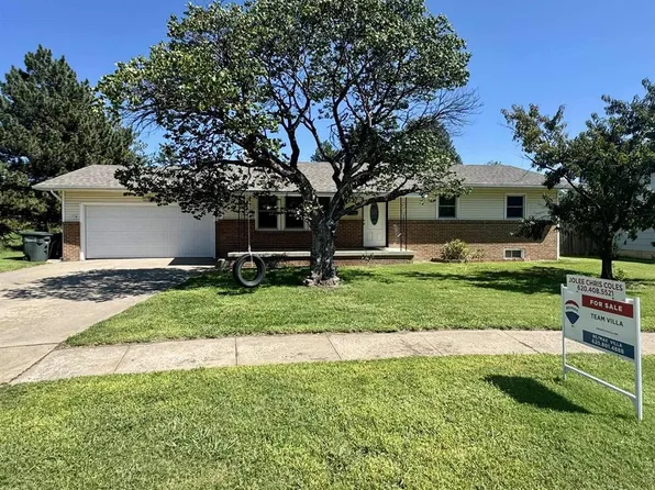 1706 10th Ave, Dodge City, KS 67801