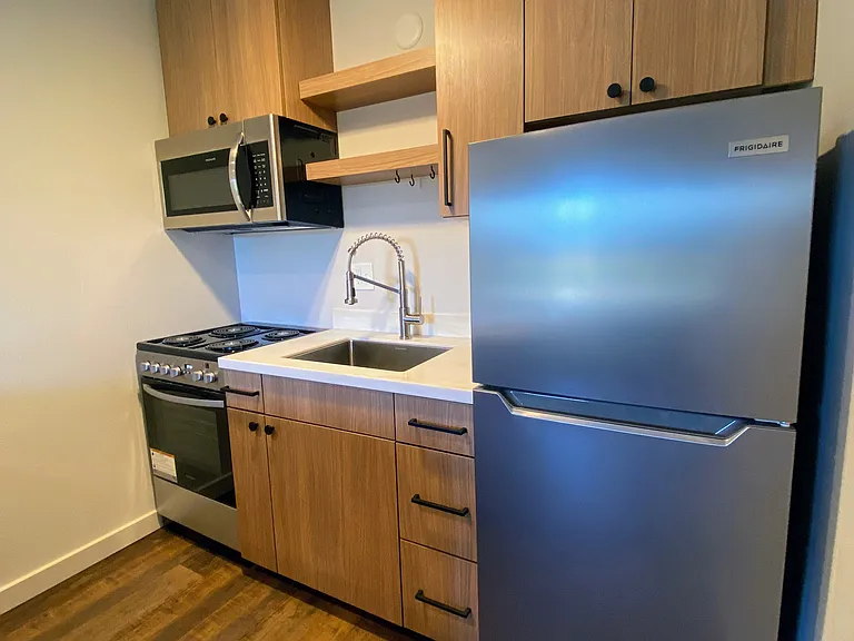 575 Greenwood Ave #5 — Photo 7
