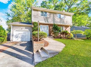 58 Crawford Cir, Springfield, MA 01108