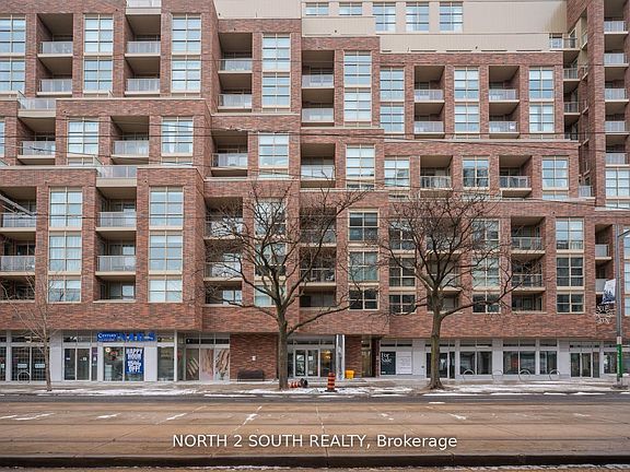 3rd image of 1787 Saint Clair Ave W #213