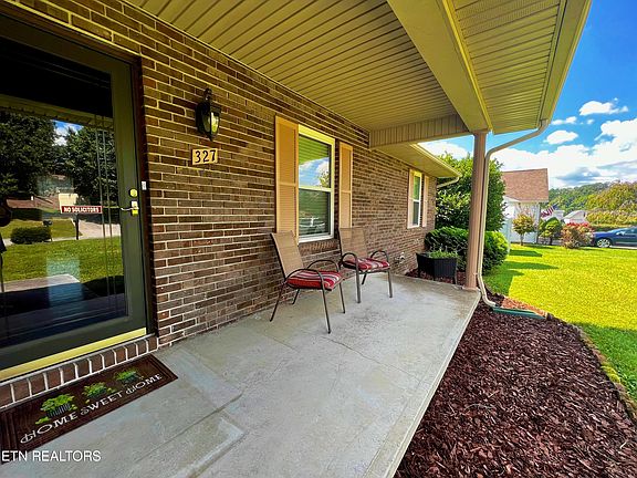 4th image of 327 Mallory Dr