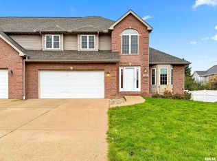 1404 S Lee Ave, Morton, IL