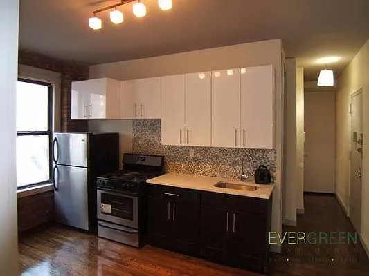 Rented by Bedford Brownstone Realty | media 34