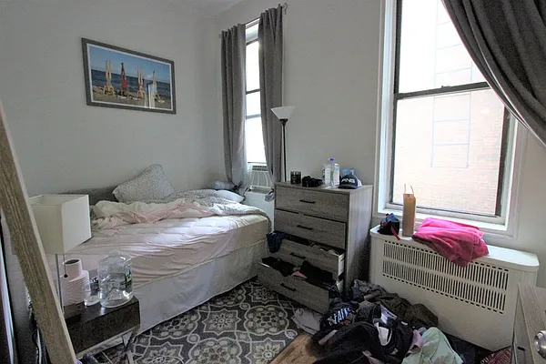 Rented by Dynamik Realty | media 20