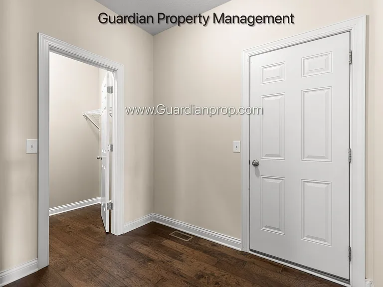 9704 Emerson Ct — Photo 16
