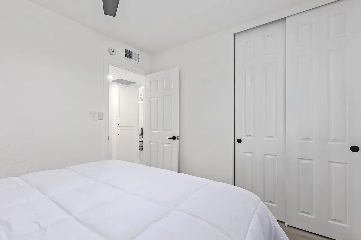 Photo 2 of 25 - 6721 E McDowell Rd #308E - Scottsdale, AZ Building Photo - 6721 E McDowell Rd #308E