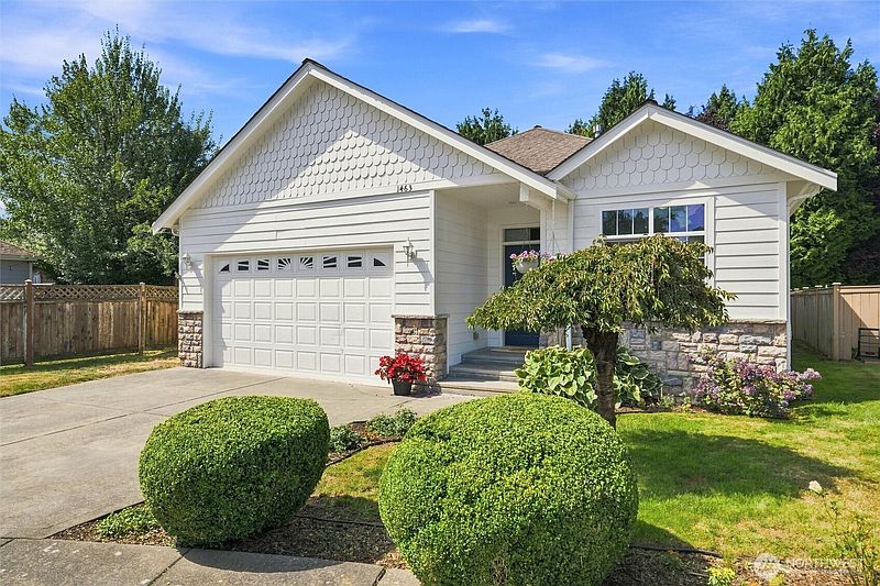 2nd image of 1463 Woodfield Place