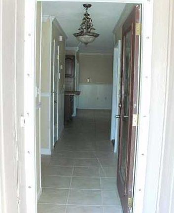 5th image of 116 Woodbine Cir
