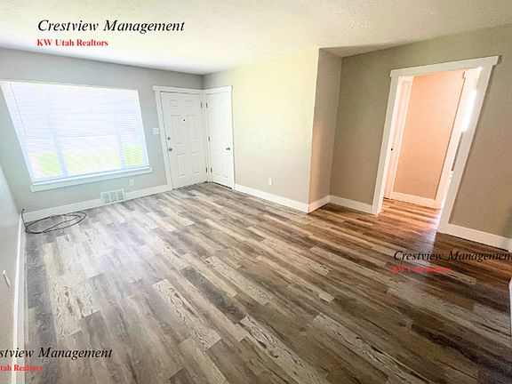 4th image of 151-153 E Claybourne Ave #151