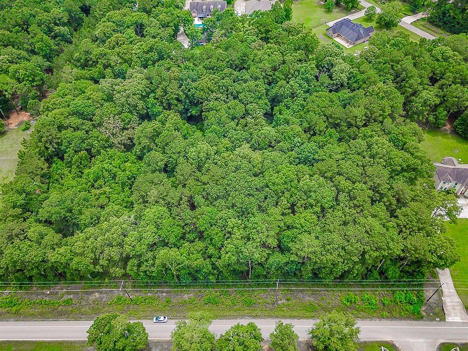 1st image of 19458 Riverwalk Dr