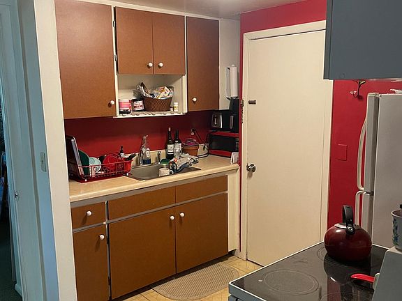 Kitchen view, has been repainted since this photo