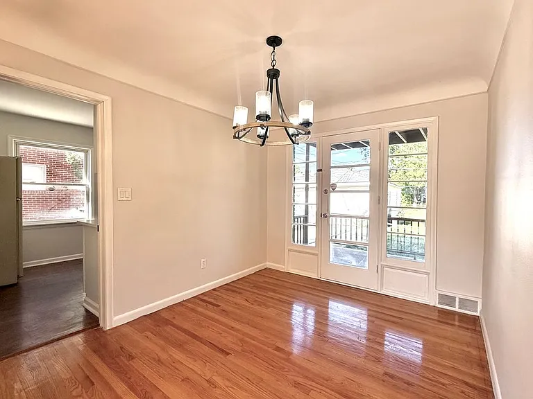2180 Vernier Rd — Photo 9