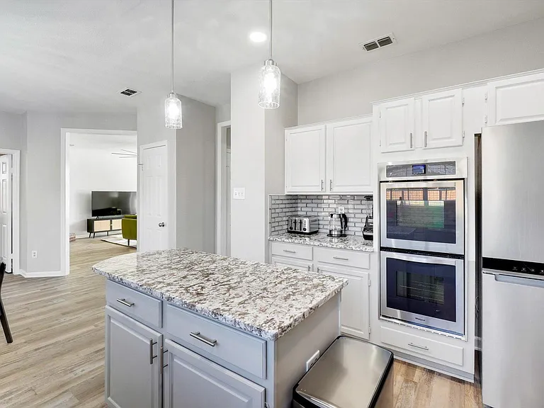 2062 Arena Dr — Photo 14