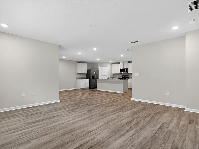 6817 Interlachen Ln — Photo 29