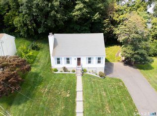 18 Kendall Circle, Waterbury, CT 06708