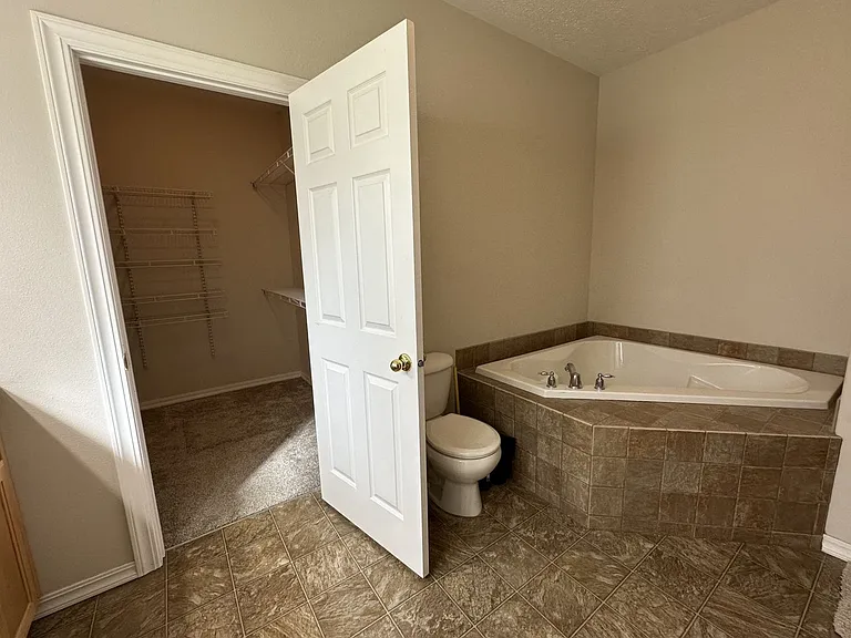 12405 E Aunnic Ln — Photo 12
