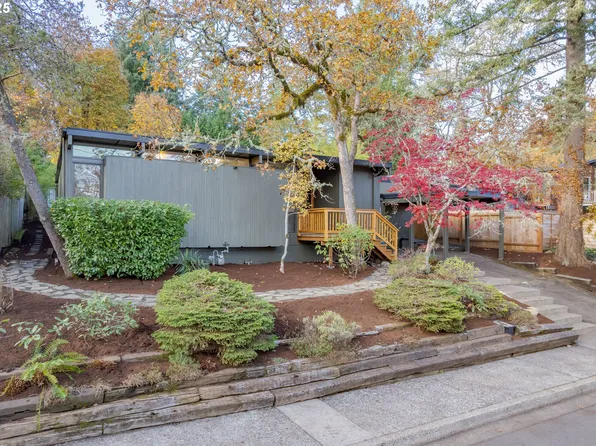 3820 Watkins Ln, Eugene, OR 97405