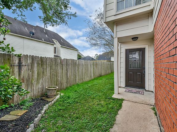 2nd image of 5839 Cinnamon Creek Cir