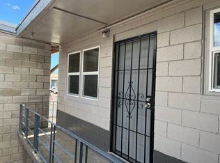 R1202ach, Honolulu, HI 96819