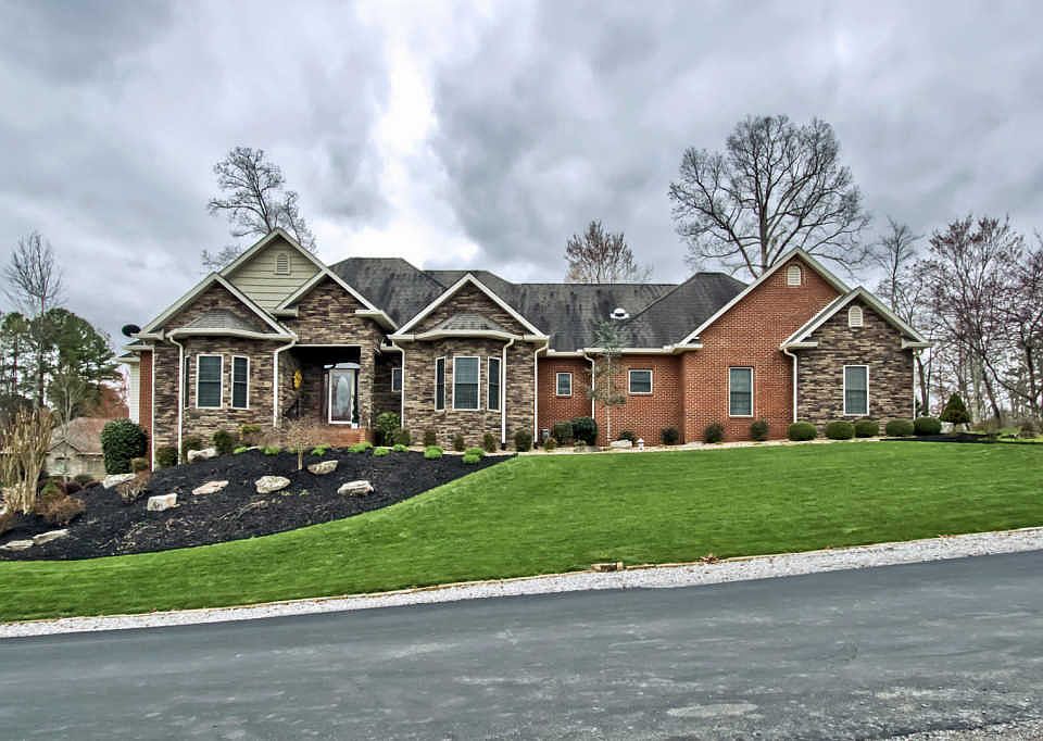 1st image of 203 Tahlequah Dr