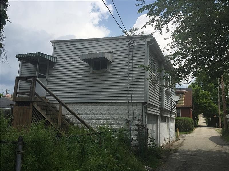 2nd image of 408 Albert St