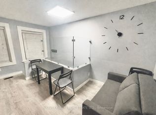 11 Saint Patricks Sq #2, Toronto, ON M5T 1W8