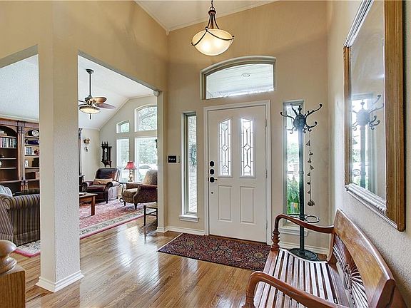 4th image of 3006 Double Creek Dr