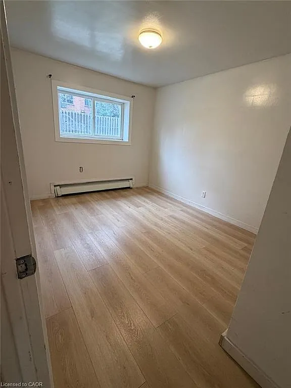 2 bed, 1.0 bath, $1,600 — Photo 4