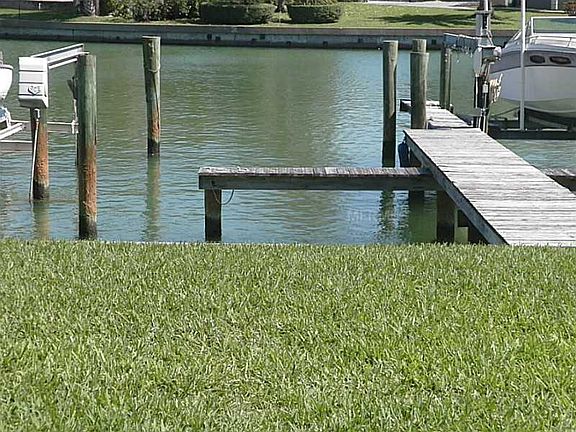 3rd image of 637 Pinellas Bayway S #5