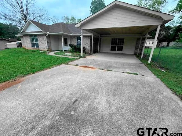 272 Caroline Ln, Bullard, TX 75757