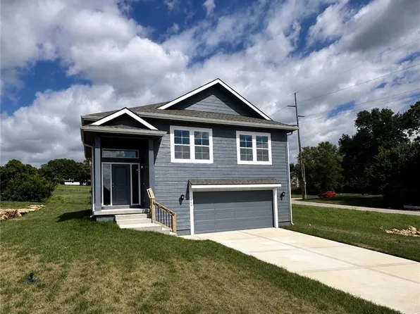 1849 S 54th Ct, Kansas City, KS 66106