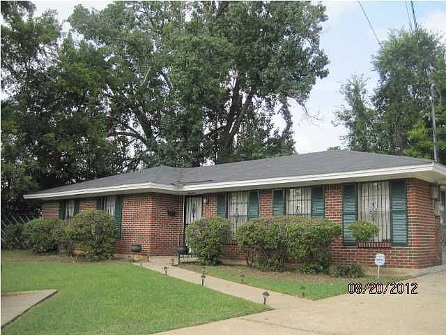 1st image of 17 Holliday Dr