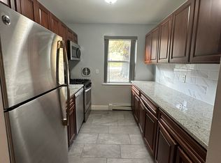 1067 Pompton Ave #1A, Cedar Grove, NJ 07009