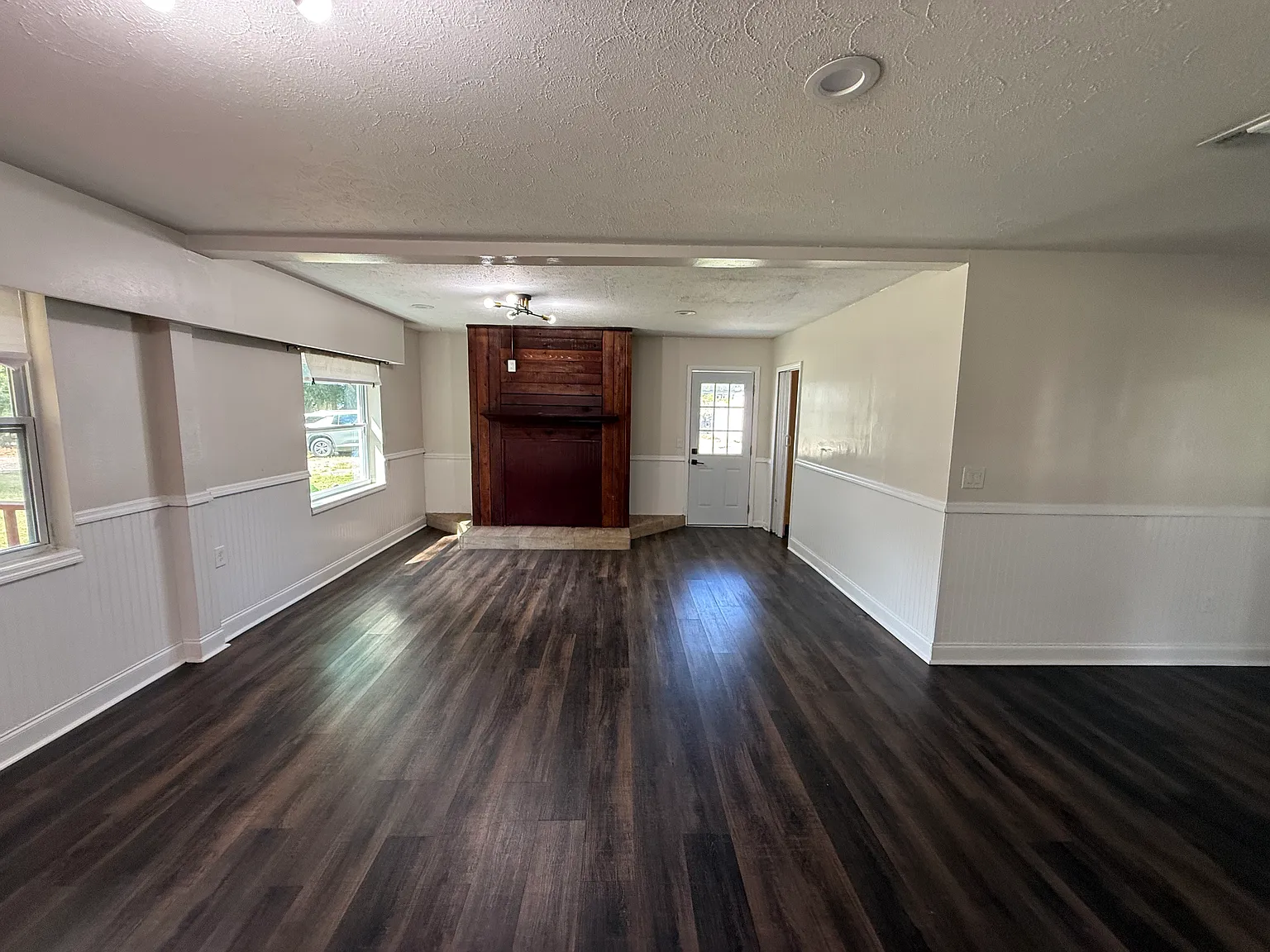3 bed, 1440 sqft, $2,500 — Photo 3
