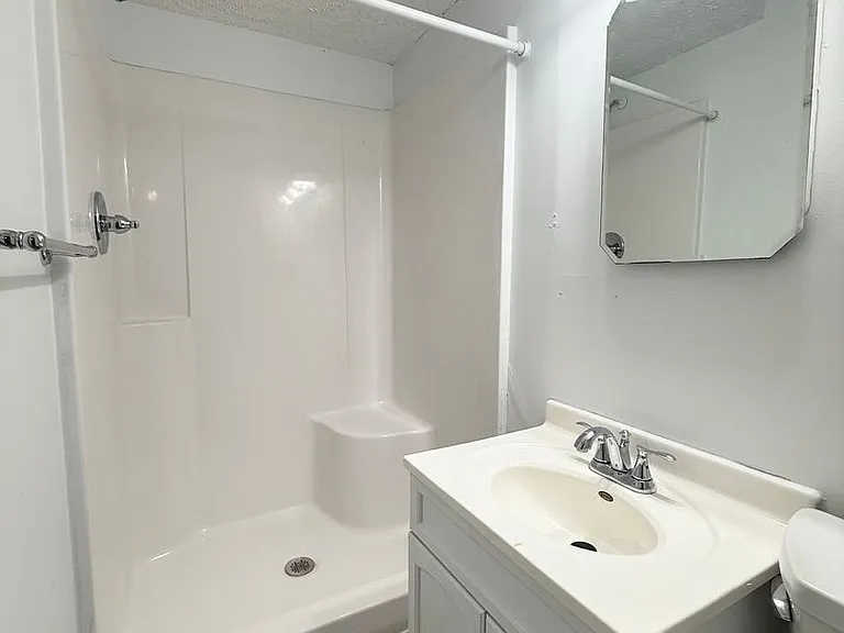 1113 S 22nd St — Photo 5