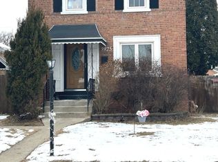 3925 Adams St, Bellwood, IL 60104