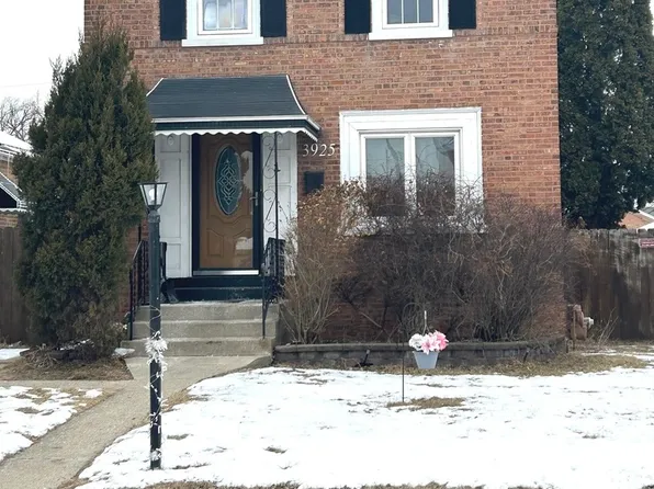 3925 Adams St, Bellwood, IL 60104