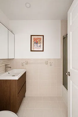 Bathroom, photo 1