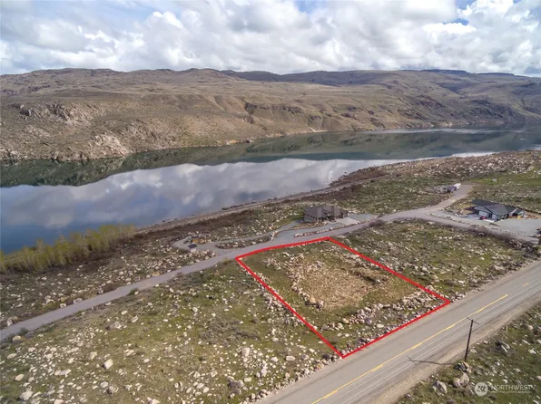 1 Boulder Gulch Loop Drive, Pateros, WA 98846