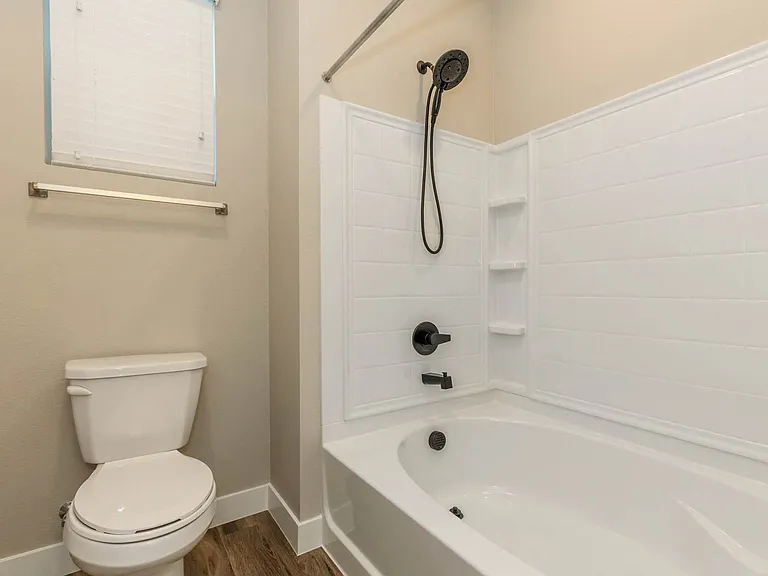 C1 1253 SQ FT 3 Bed 2 Bath