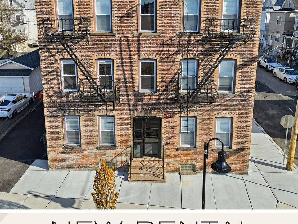 1st image of 230 River Dr APT 3
