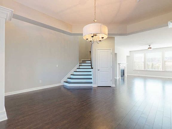 5th image of 1501 Underwood Dr