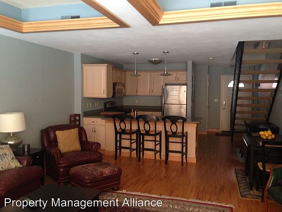 2nd image of 133 Walton St APT 136