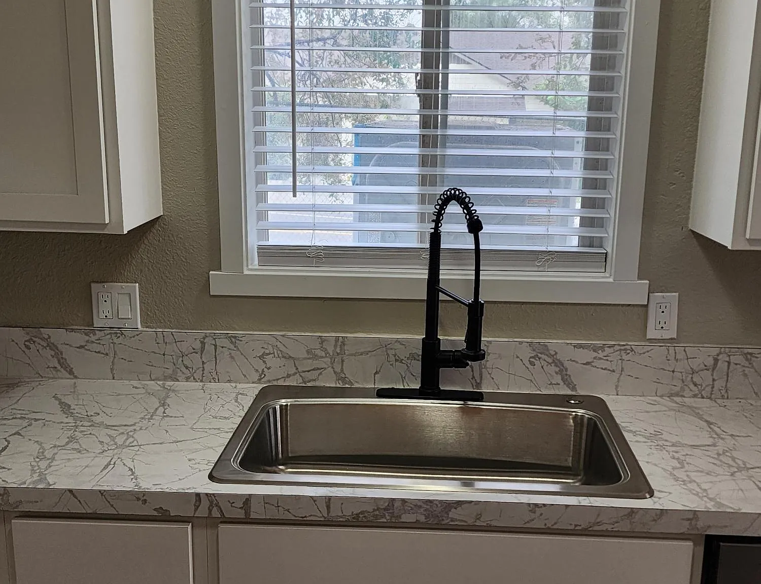 2 bed, 952 sqft, $1,600 — Photo 4