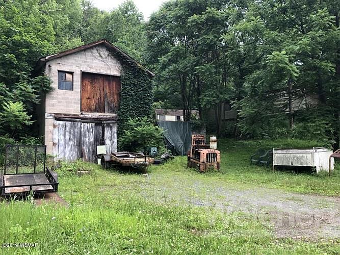 2nd image of 134 Sawmill Rd